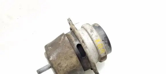 Engine mount bracket