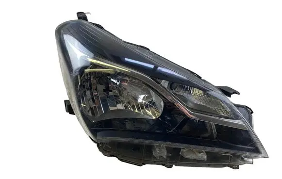 Toyota Yaris Headlight/headlamp 0D195