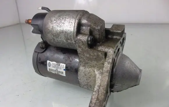 Renault Megane III Starter motor 8200665518