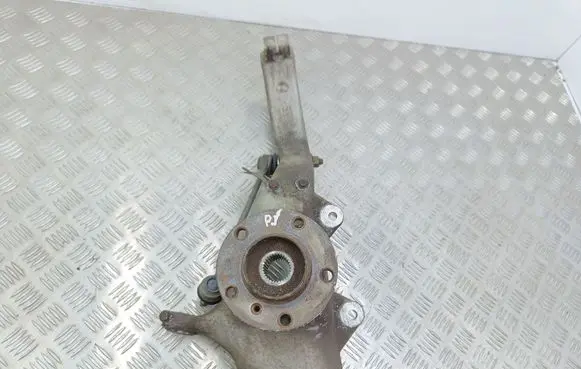 BMW X5 E70 Front wheel hub 6773783