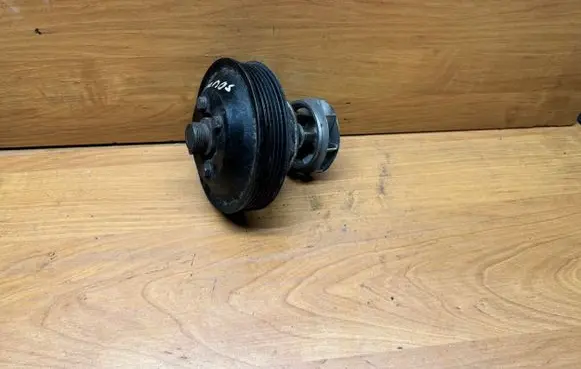 BMW 3 E36 Water pump pulley 1730554