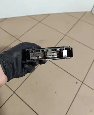 Ford Focus Comfort/convenience module 98AG15K600DE 5WK47230E
