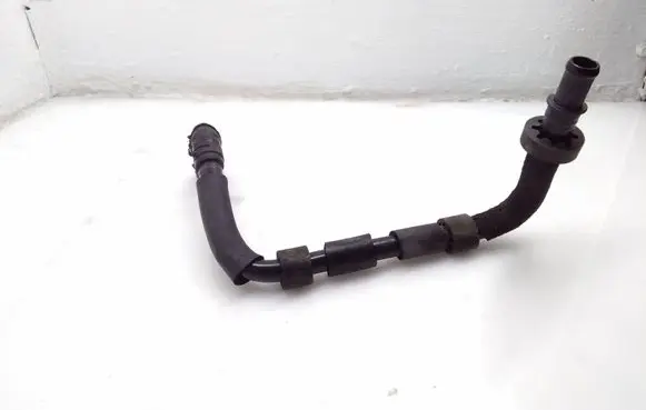 Audi e-tron Electric car engine cooling hoses/pipes 4KE819675F