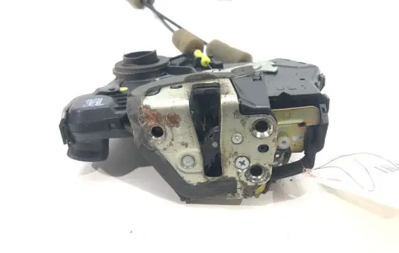 Lexus RX 330 - 350 - 400H Front door lock