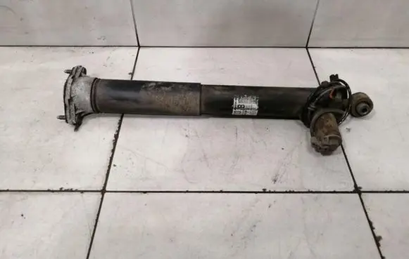 Mercedes-Benz E W212 Rear shock absorber/damper A2183202030