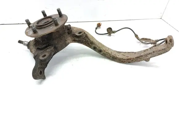 Honda Legend III KA9 Front wheel hub spindle knuckle