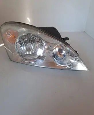 KIA Ceed Headlight/headlamp 921021H000 19101601