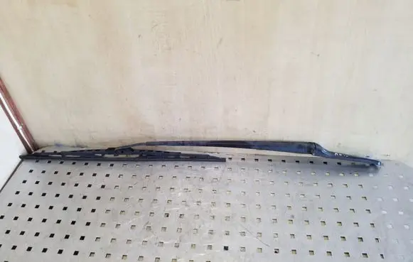 BMW X5 E53 Front wiper blade arm 7075612