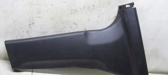 Honda CR-V (B) pillar trim (bottom)