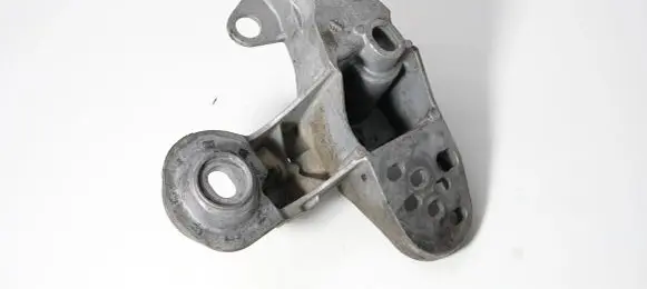 Audi A6 S6 C5 4B Engine mounting bracket 4B0199351A