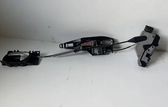 Peugeot 2008 I Front door interior handle 303966