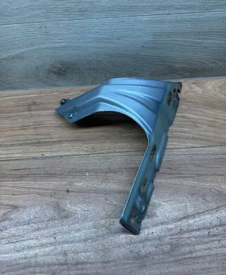 Volkswagen Caddy Fender mounting bracket 1T0821136