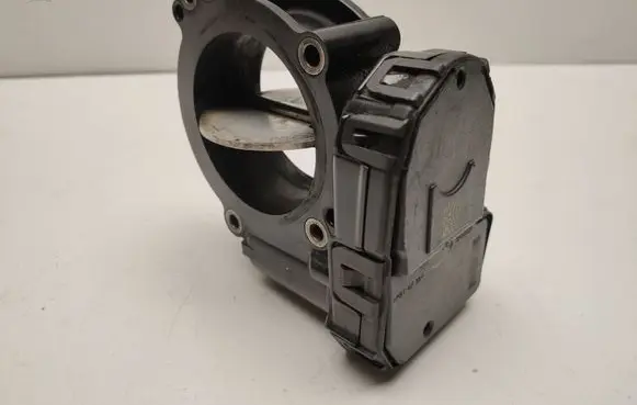 Mercedes-Benz E C207 W207 Throttle valve a6510900070