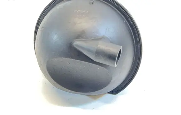 Vacuum air tank