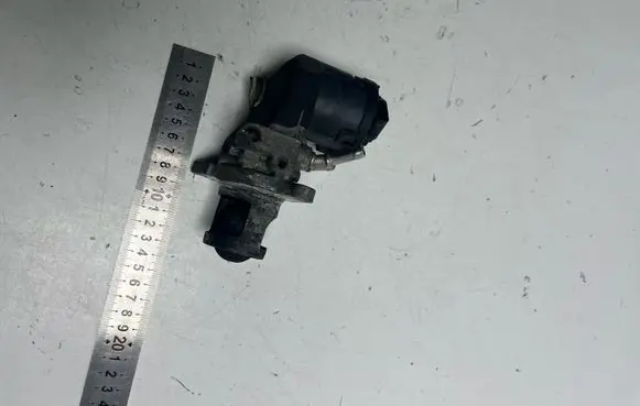 BMW 5 GT F07 EGR valve 7810871 152547 P9485