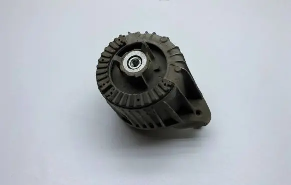 Mercedes-Benz C W204 Engine mount bracket A2122406317