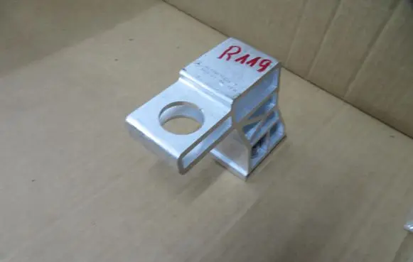 Mercedes-Benz E W213 Radiator mount bracket A213501620