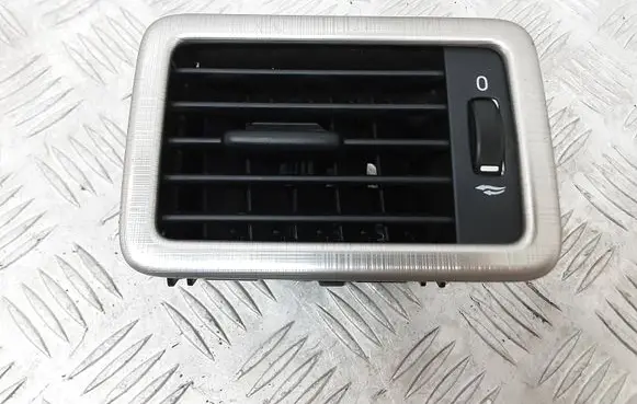 Volvo V70 Dashboard side air vent grill/cover trim 30755183