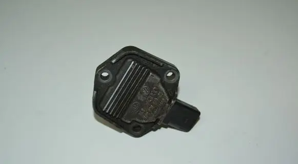 Audi A6 S6 C5 4B Oil level sensor 00807902 1J0907660B