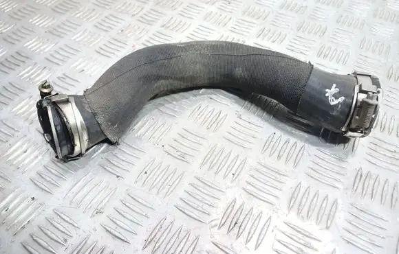 Intercooler hose/pipe