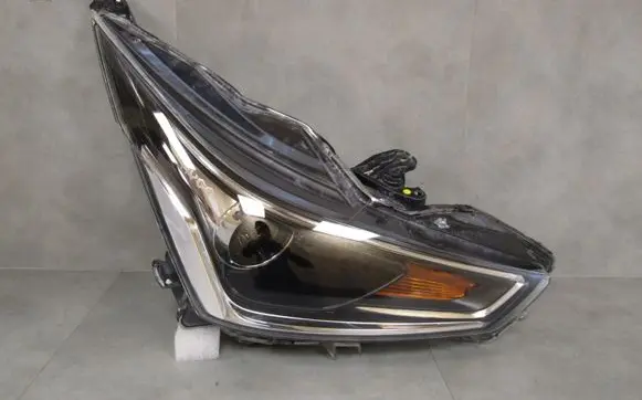 Toyota Aygo AB40 Headlight/headlamp