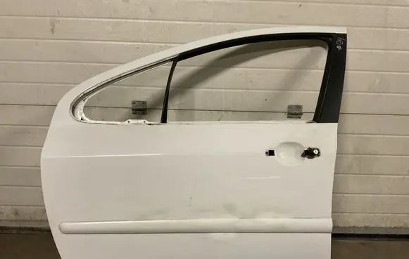 Peugeot 307 CC Front door