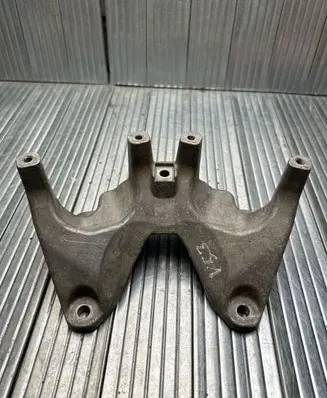 BMW 7 F01 F02 F03 F04 Gearbox mounting bracket 6775909 2232 13992010