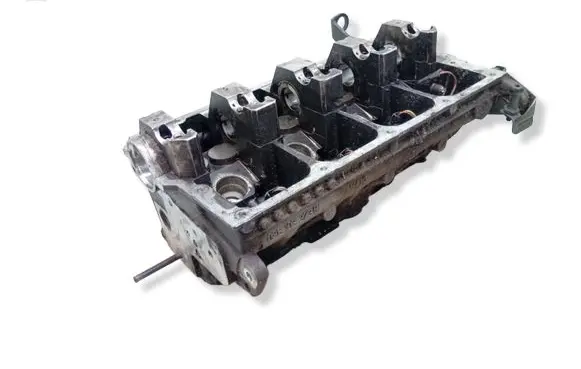 Volkswagen Golf IV Engine head 038103373R