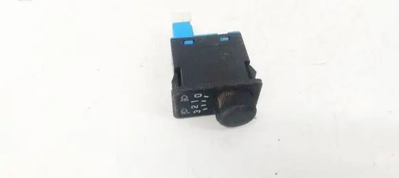 Nissan Primera Headlight level height control switch