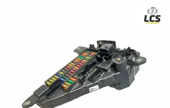 BMW 5 E60 E61 Fuse module 6906619