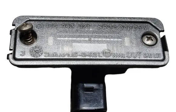 Volkswagen Golf IV Number plate light 1J6943021