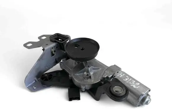BMW 3 F30 F35 F31 Wiper motor 7311415