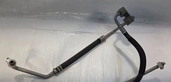 Ford Mondeo Mk III Air conditioning (A/C) pipe/hose
