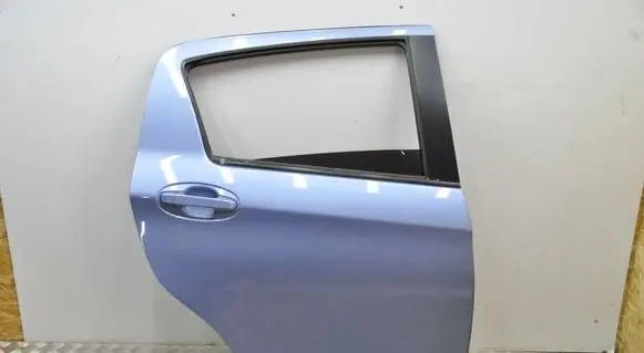 Toyota Yaris Rear door 8S7