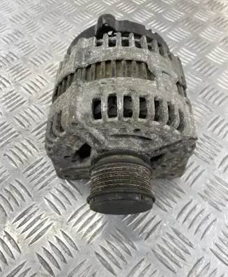 Volkswagen PASSAT B6 Generator/alternator 03G903023 0121715003 14V180A