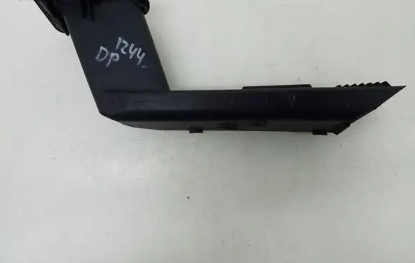 Mercedes-Benz E W212 Other engine bay part A2128320625