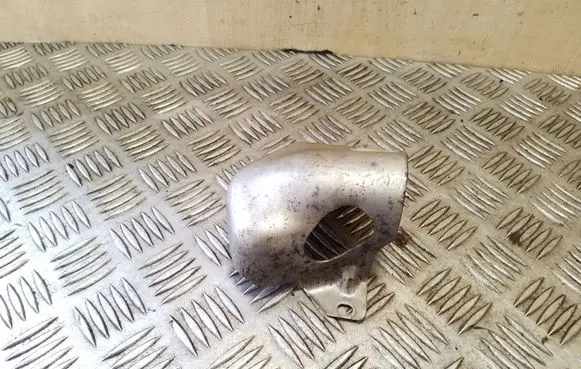 Exhaust heat shield