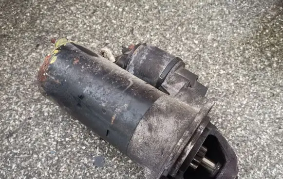 Opel Zafira A Starter motor