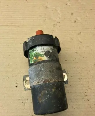 Volkswagen Golf II High voltage ignition coil 211905115D
