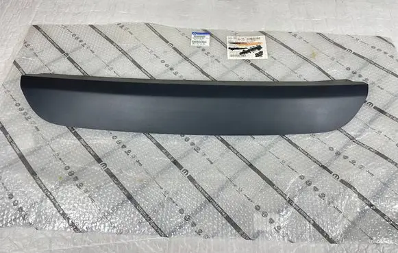 Dodge Charger Front bumper splitter molding 68225517AA 53302150 0053302150001