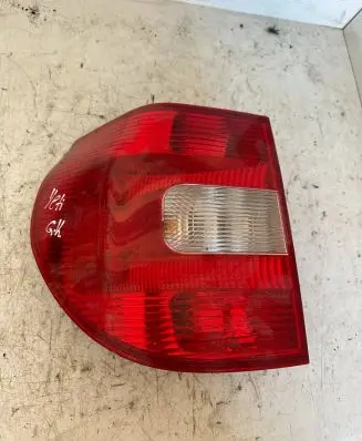 Skoda Yeti (5L) Rear/tail lights ZSB5L0945095