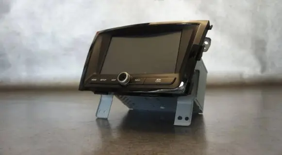 SsangYong Tivoli Radio/GPS head unit trim 89200-35020 AM5221620 M8751080