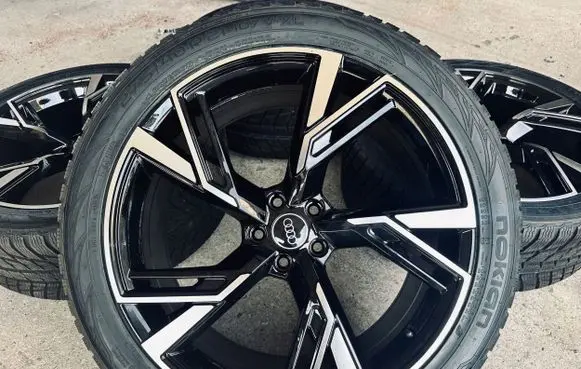 Audi Q7 4M R21 alloy rim 