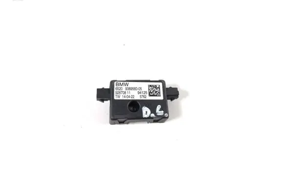 BMW X3 G01 Aerial antenna amplifier 9389560