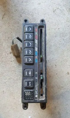 Nissan Pathfinder R50 Climate control unit
