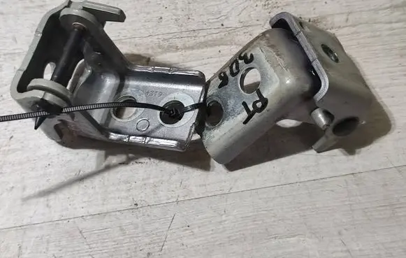 Peugeot 308 Rear door hinge set 34319