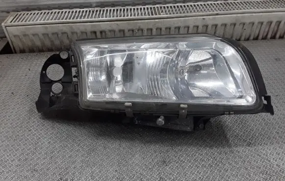 Volvo S80 Headlight/headlamp 30678102