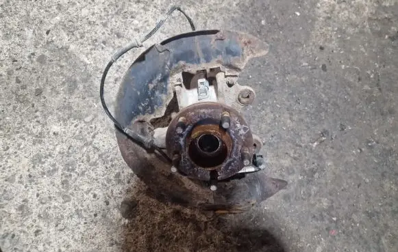 Volvo V50 Front wheel hub