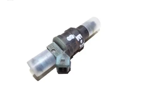 BMW 8 E31 Fuel injector 0280150715