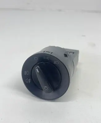 Volkswagen Golf IV Light switch 1C0941531A 04052031